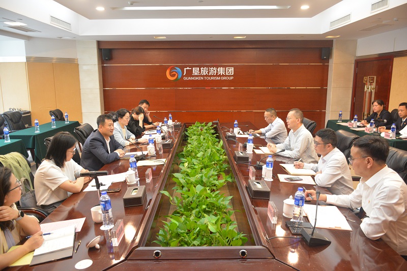 座谈会1.jpg
